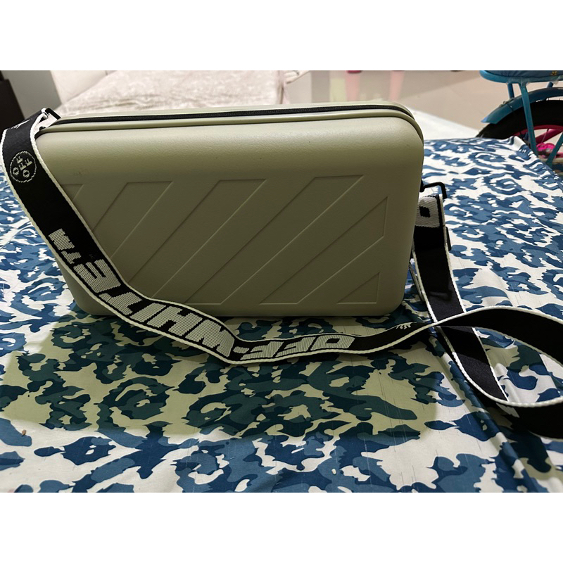 BOOKED Tas Amore pacific x Off White