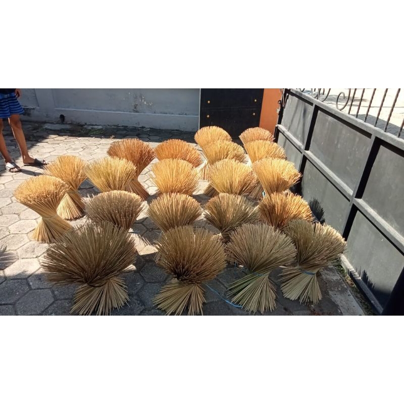 bitingan/bambu/ruji/arku/bahan layangan