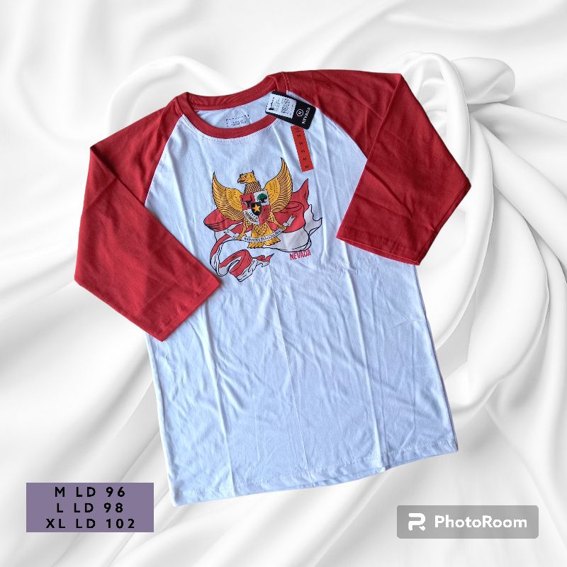 KAOS NEVADA KEMERDEKAAN