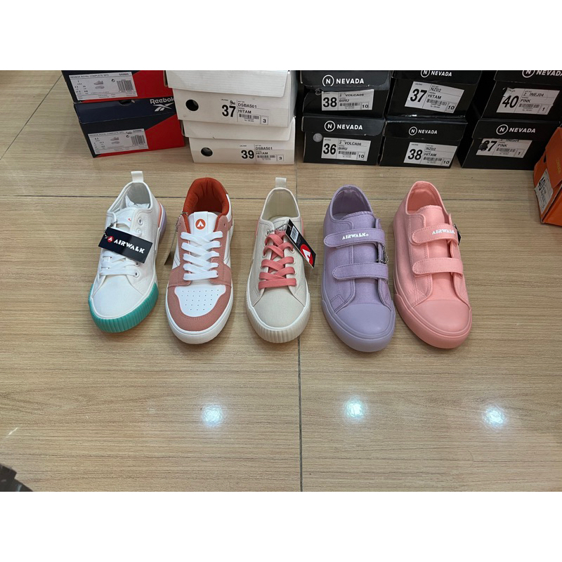 SEPATU CASSUAL MERK AIRWALK ORIGINAL
