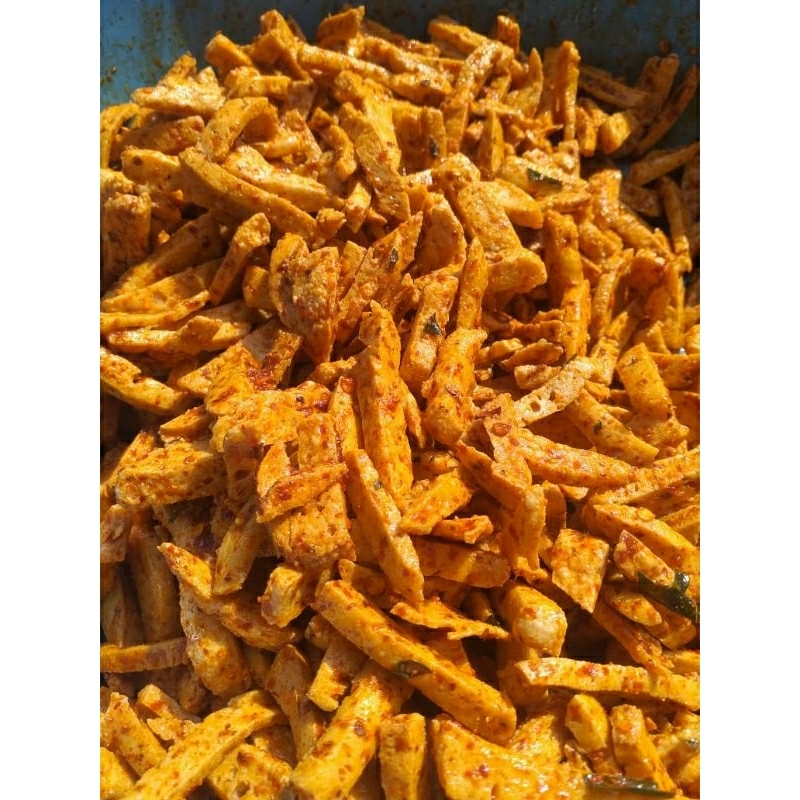 

Cemilan enak basreng baso goreng pedas / original