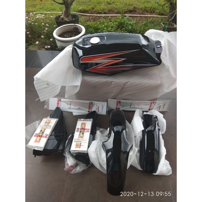 set tangki hitam Oren 03 RX King/YAMAHA