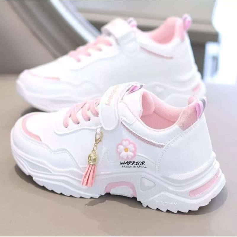 Sepatu Sneaker Anak Perempuan Bunga Warior