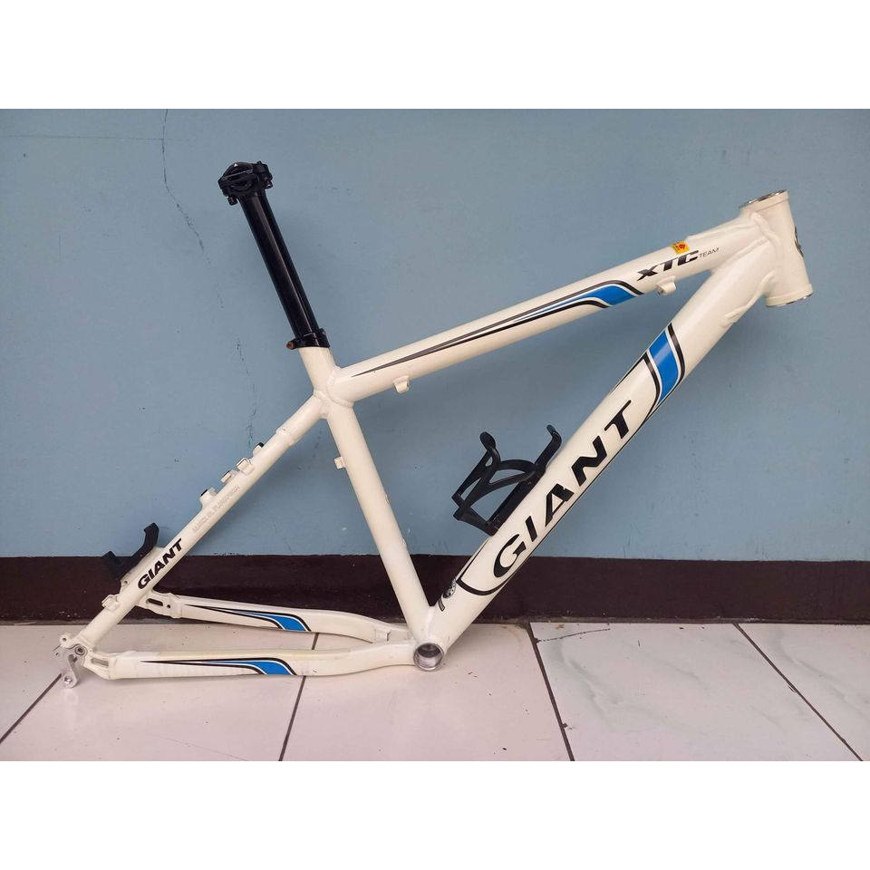 Frame Giant XTC Team Emboss ring 26 size M17