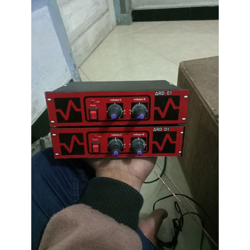 power amplifier 12 volt DC.baca deskripsi