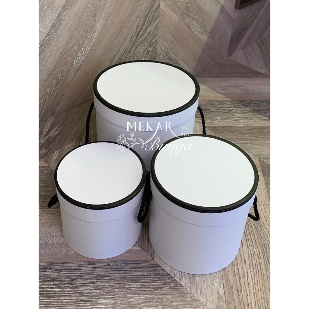 

(BOX 2) - (4 Warna) Bloom Box Bunga Flower Box Line Aesthetic Bentuk Bulat Round Flower Box Kotak Kado Gift Box Ready Berkualitas
