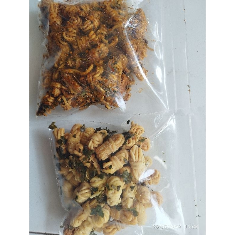 

mie gulung pedas daun jeruk cabe asli 500 gram