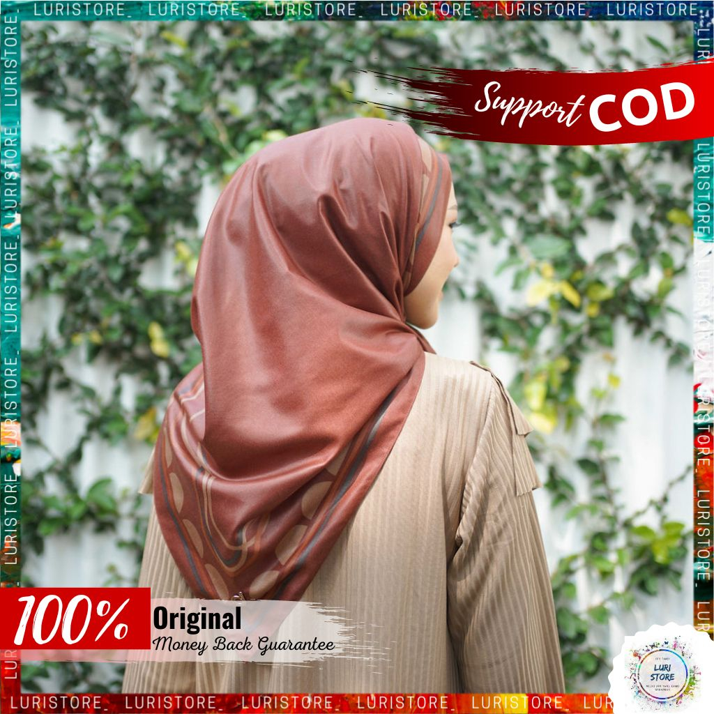 KERUDUNG DEENAY ORI LUCY MAROON Hijab Jilbab Segi Empat Voal Motif Denay Promo Terbaru Premium