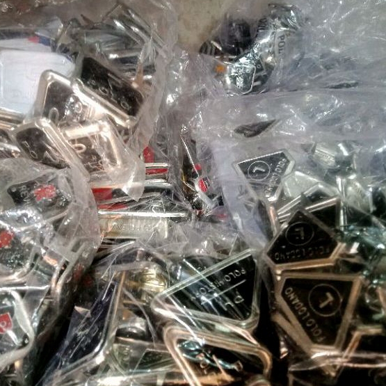 custom merk, logo, label, buat tas, celana dll