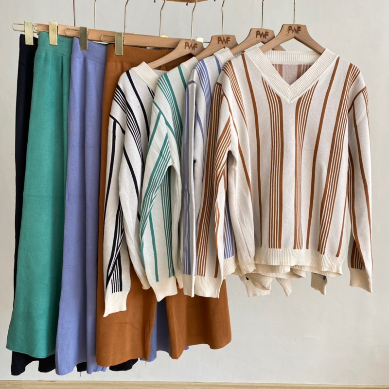 Floris Knit One Set / Baju Setelan Rajut Wanita Import