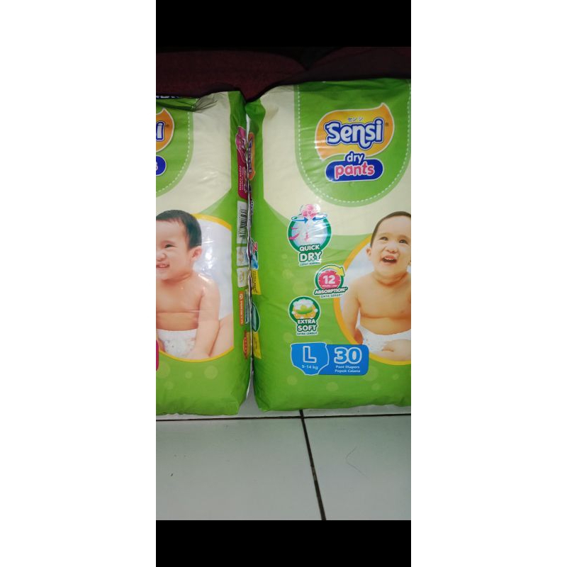 pampers sensi uk L