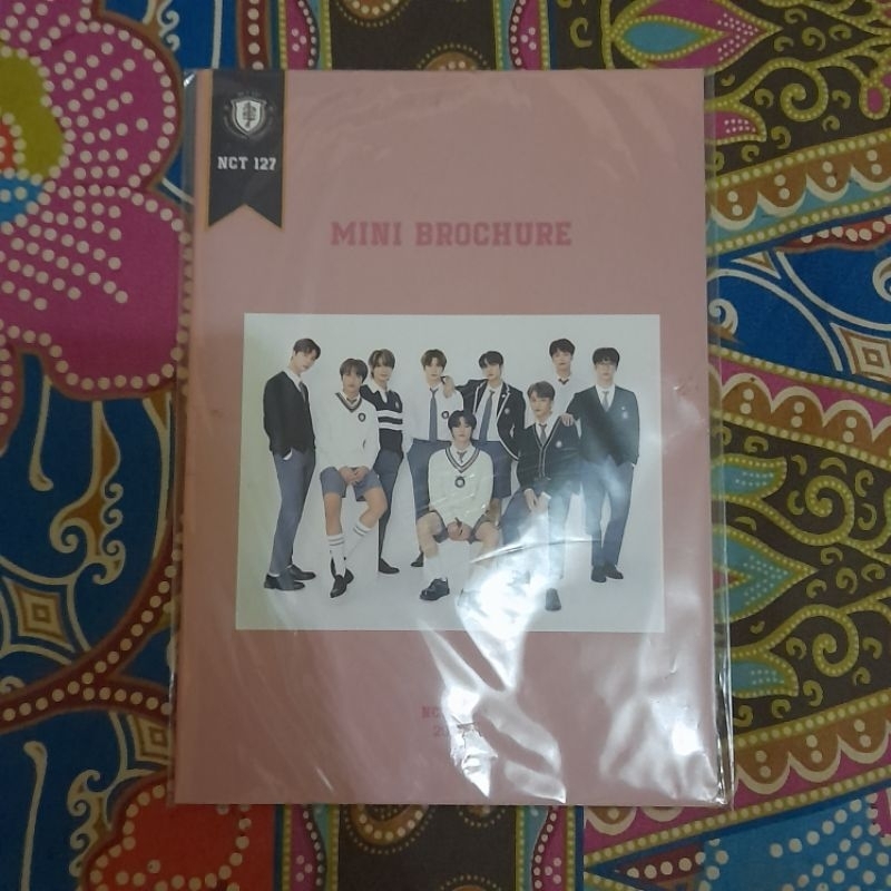 MINI BROCHURE B2S NCT 127