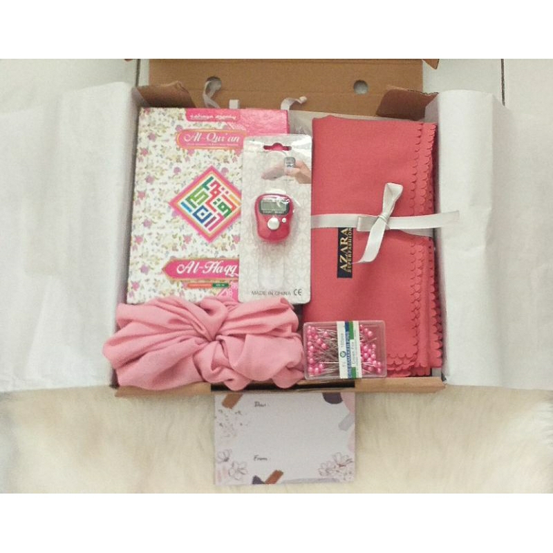 

HAMPERS WANITA MUSLIMAH / KADO ULANG TAHUN / GIFT BOX PEREMPUAN