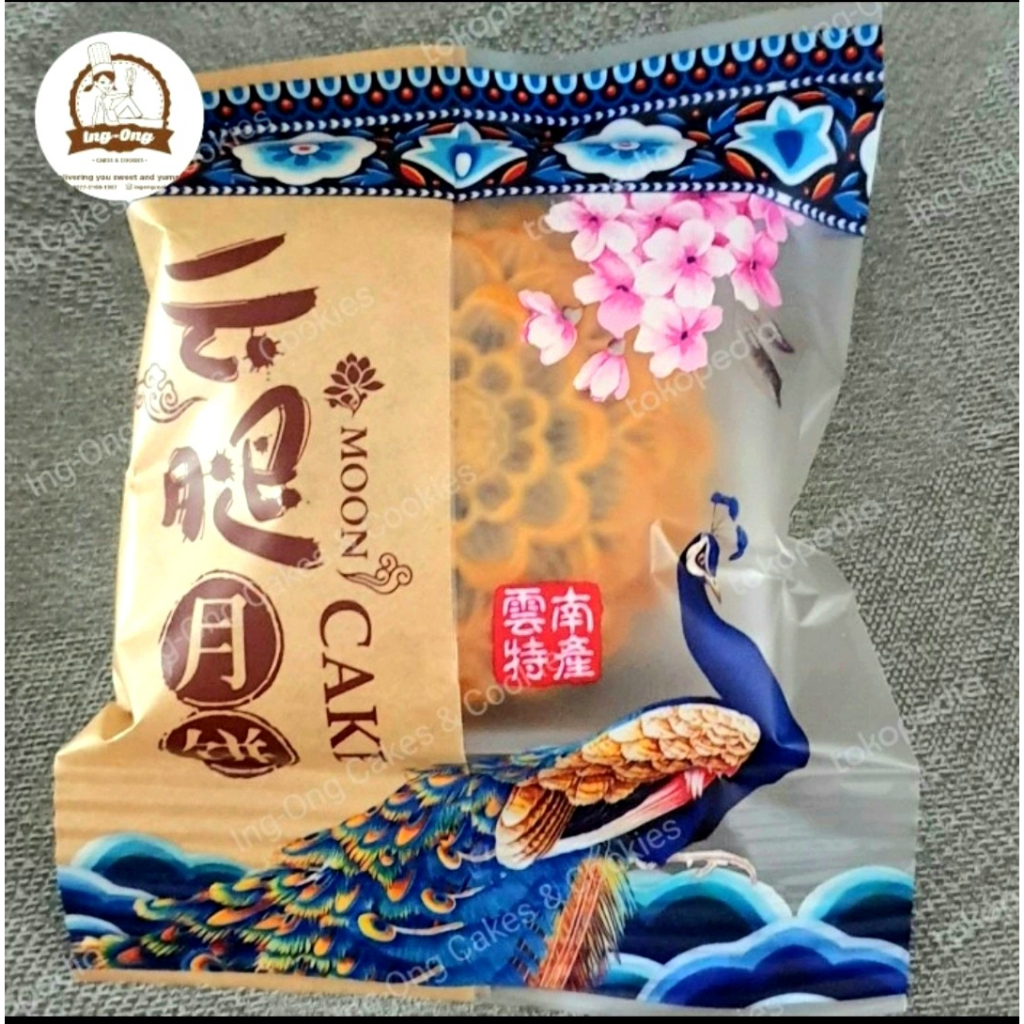 

MOONCAKE TRADISIONAL 125gr / LESS SWEET