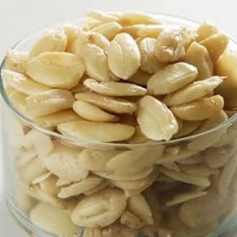 

Kacang Kenari Kupas