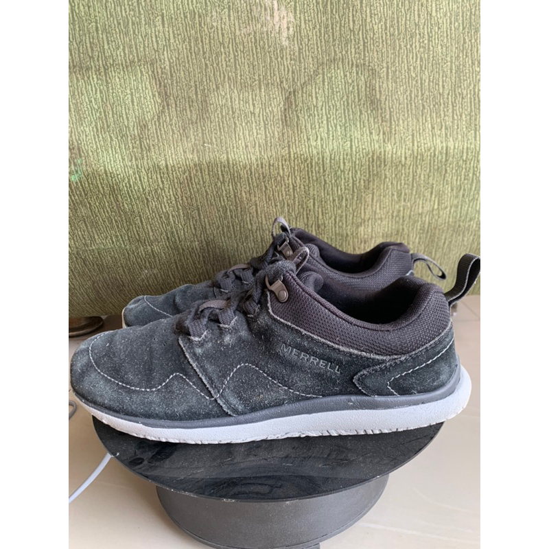 sepatu casual merrell