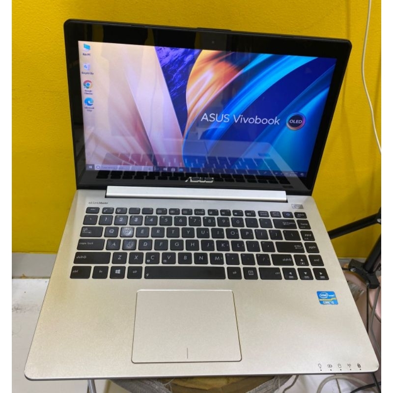 Asus S400CA Core i5 /Ram 4GB/SSD 128GB/VGA Intel HD/Layar Touchscreen/Mulus