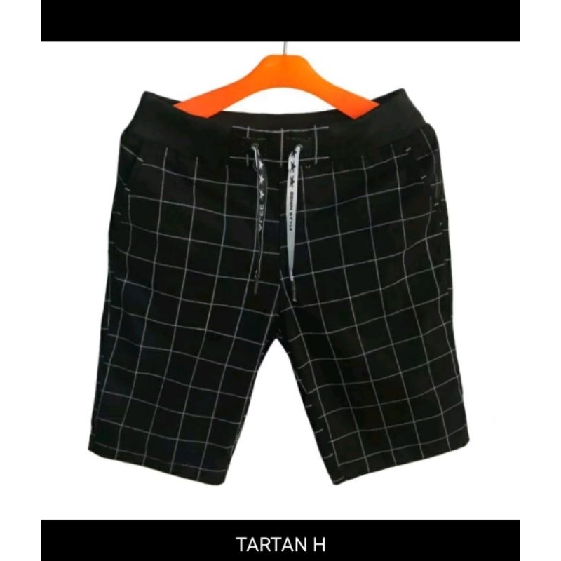 CELANA PENDEK PRIA TARTAN KOLOR RIP PINGGANG KARET 
