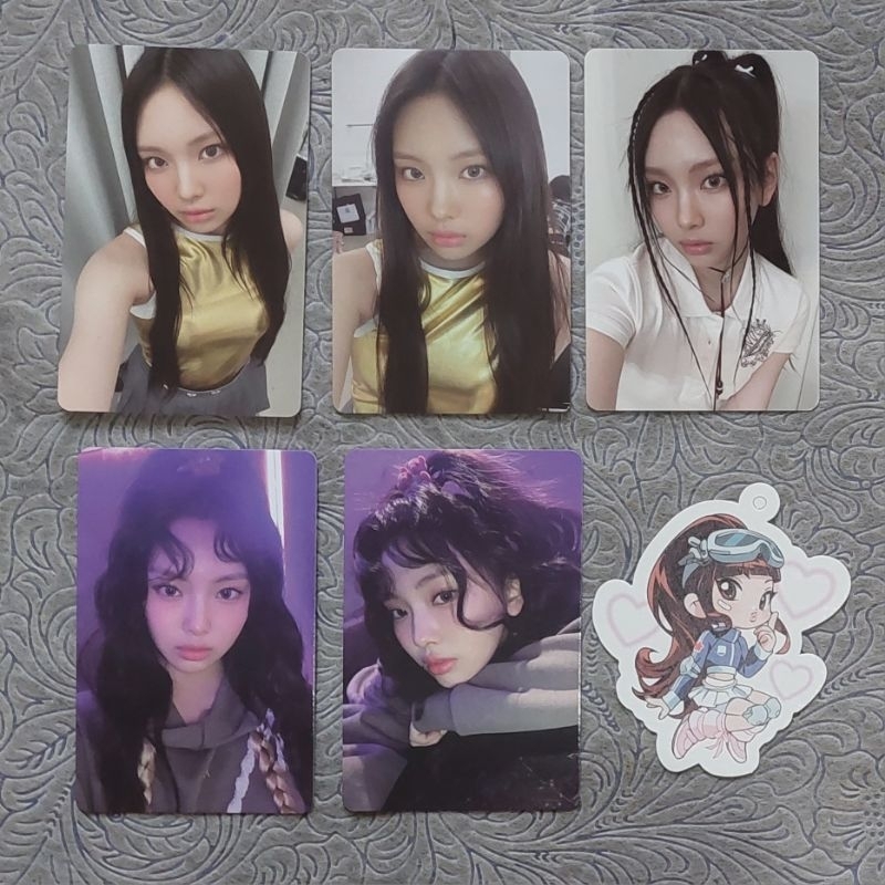 Official Photocard Hyein NewJeans Get Up Beach Bag Ver.