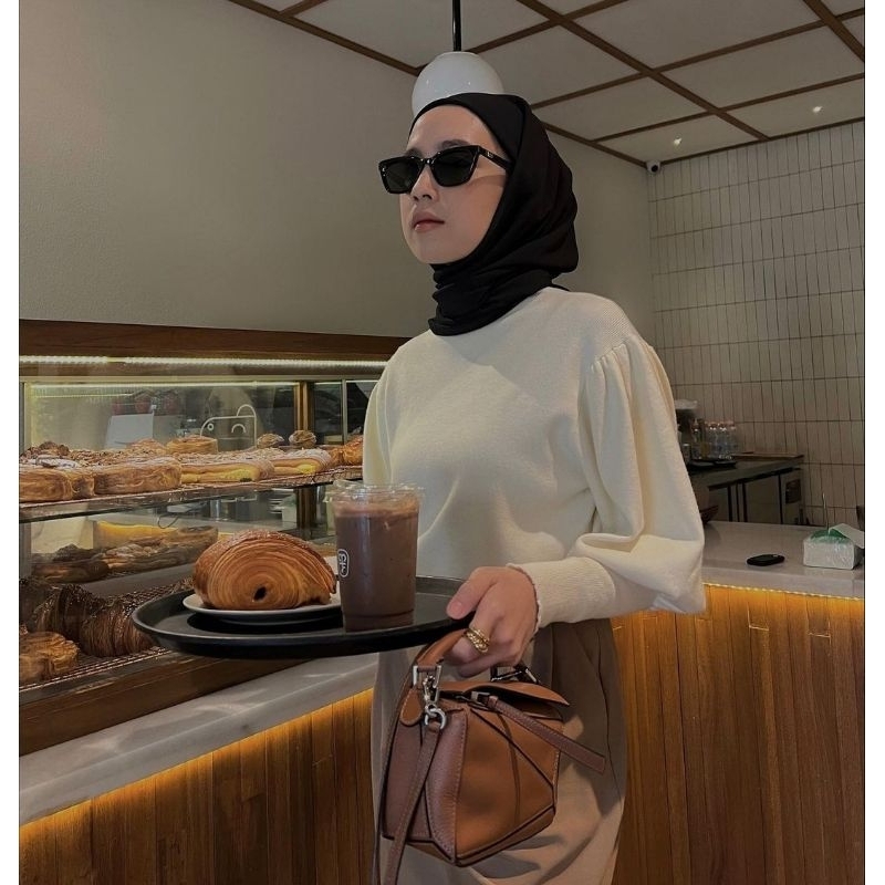 Puve Sweater by Gonegani