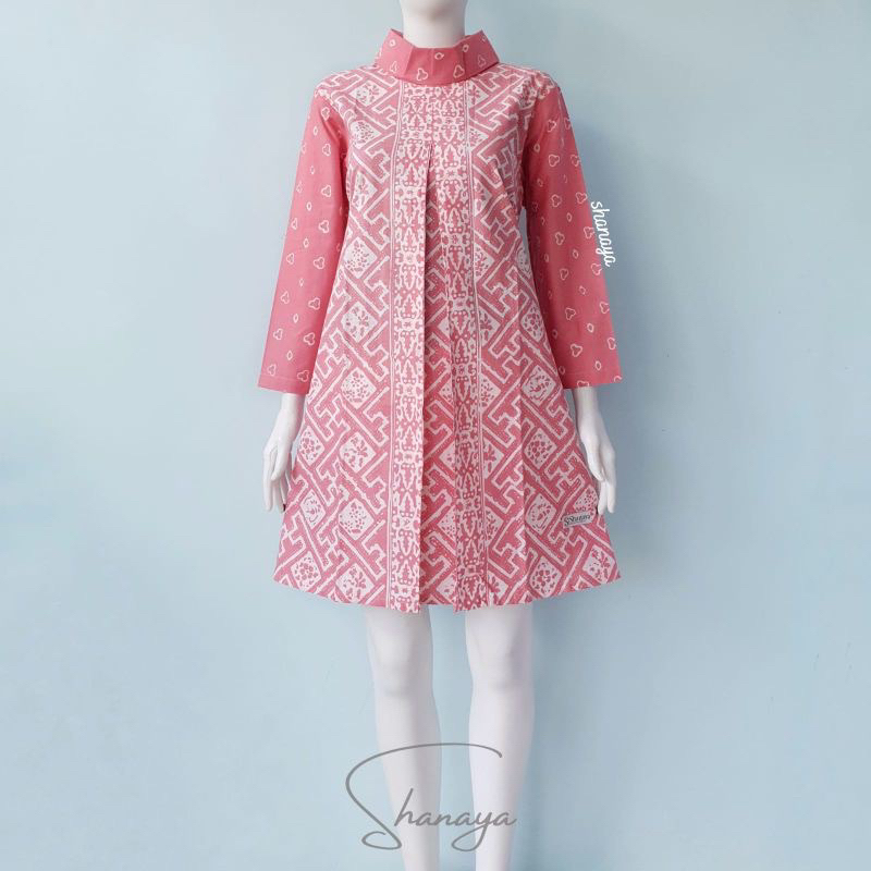 Seragaman Tunik dan Blus Dusty Pink