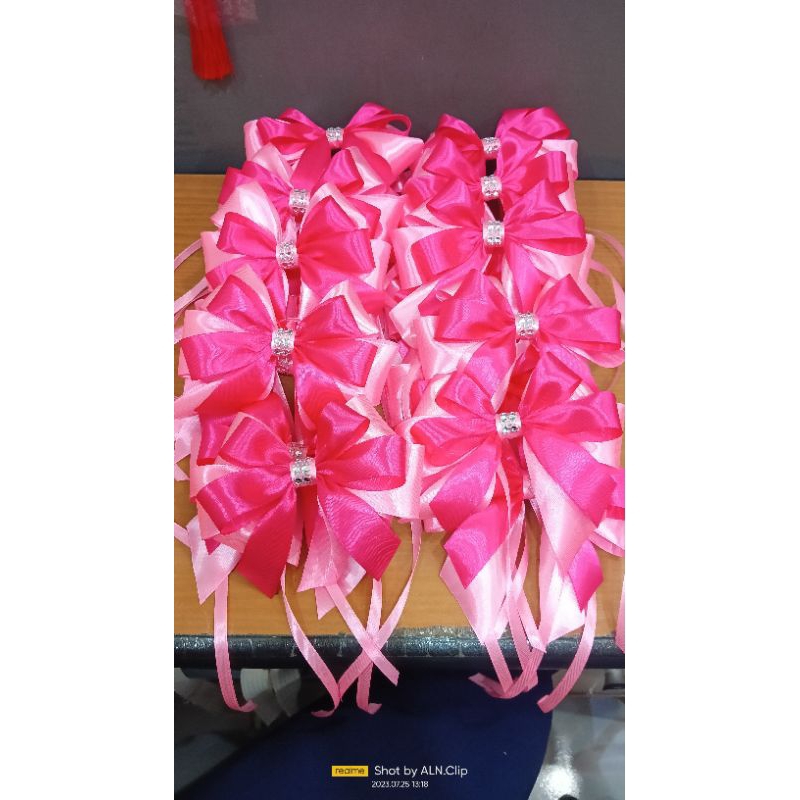 

bouquetalenna - pink pita polos pita buket pita kado pita rambut pita imlek pita lebaran pita satin pita hampers pita