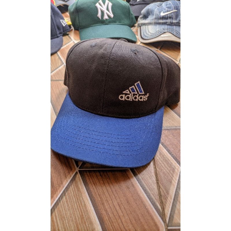 snapback vintage Adidas