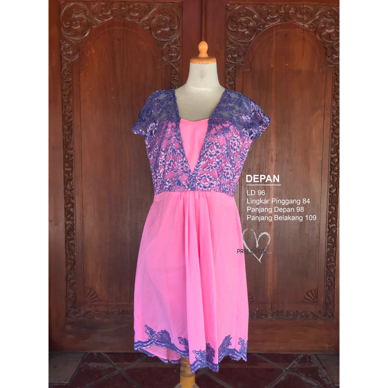 Preloved Dress Pakaian Pesta/Lamaran/Tunangan/Wisuda warna Pink