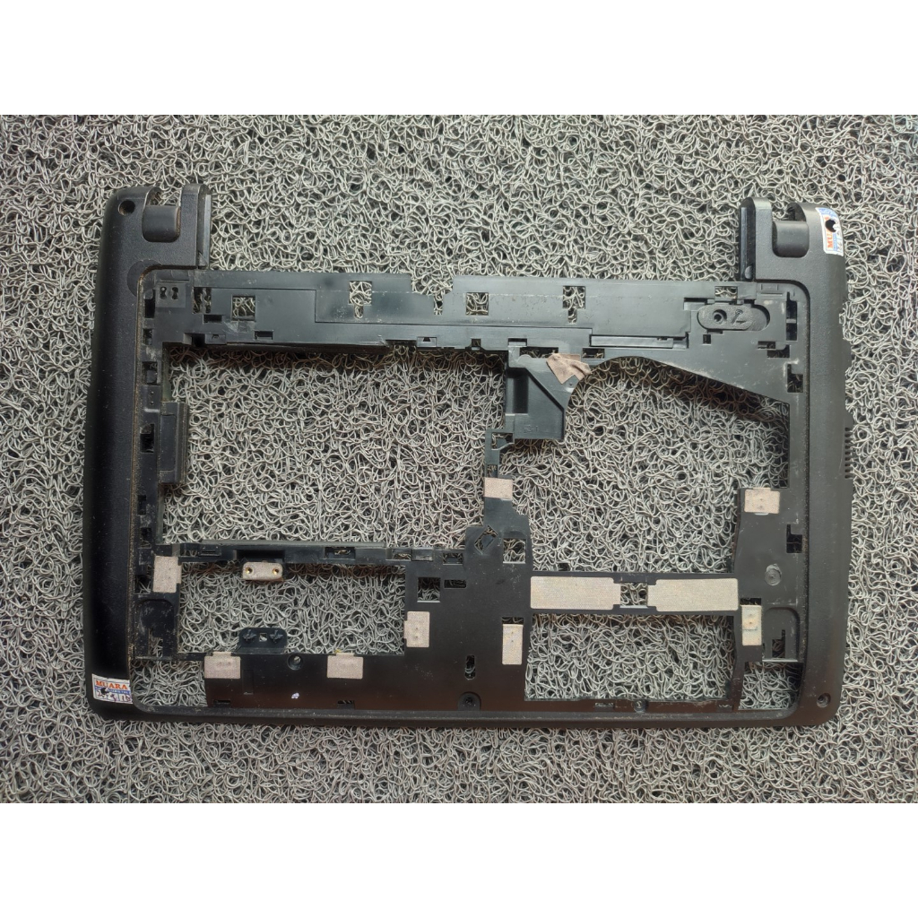 Casing Bawah Buttom Case Acer Aspire One 722 AO722