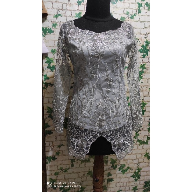 Kebaya Tanpa Payet Butik Rumah Jahit Kebaya