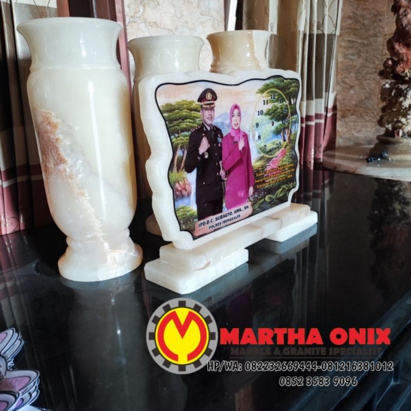 VANDEL MEWAH ONYX MARMER, VANDEL CINDERAMATA ONYX