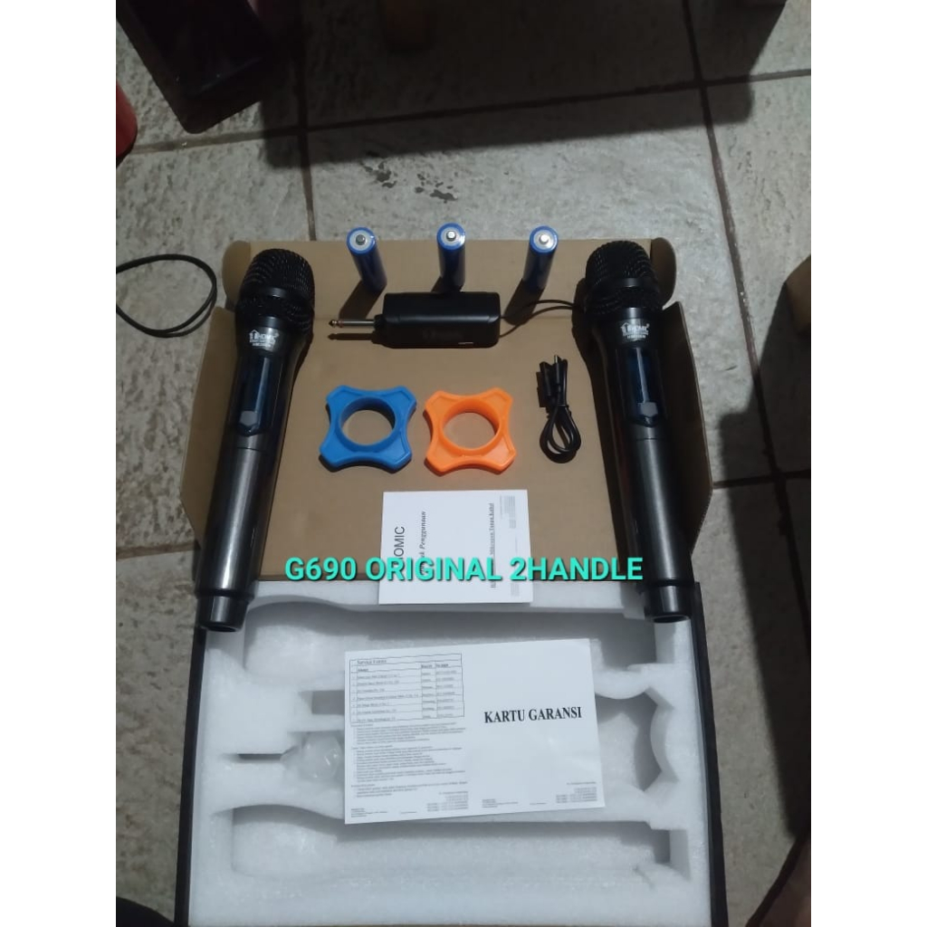 G690 Mic SUPER KARAOKE Microphone Double Wireless HOMIC Mikrofon Microphone Double Vokal Tanpa Kabel
