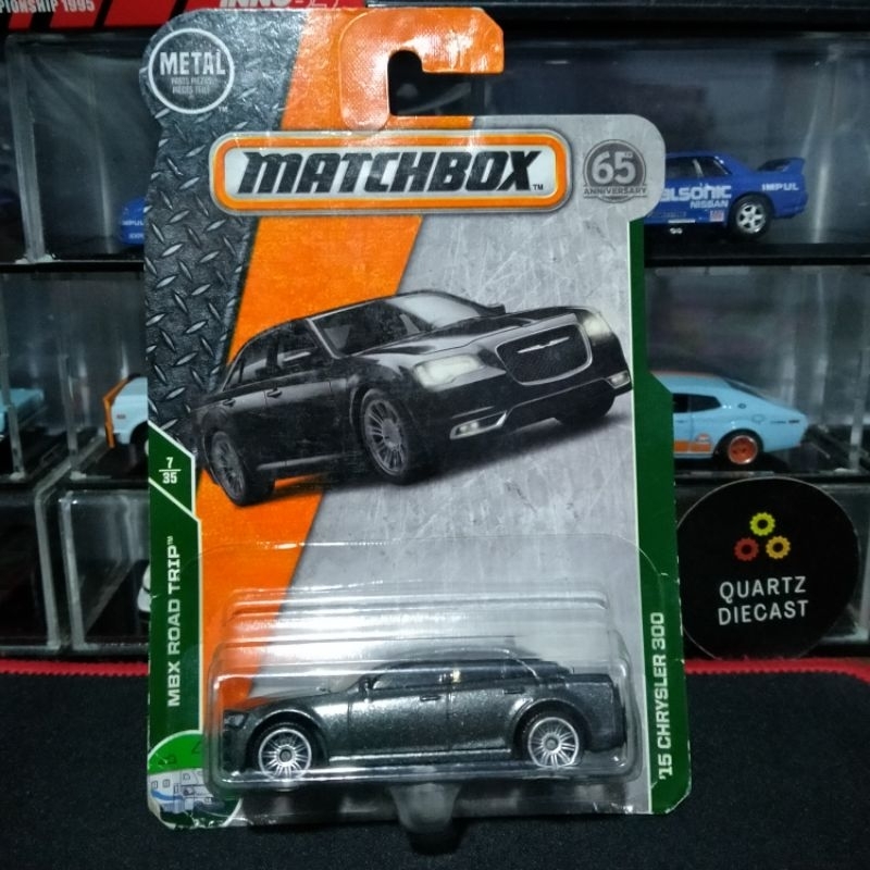 Matchbox 15 Chrysler 300 Silver Metallic