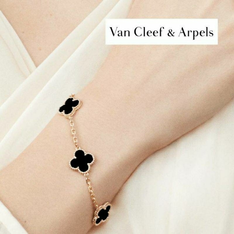 Gelang titanium mata hitam Gelang rantai clover baris 3 Titanium