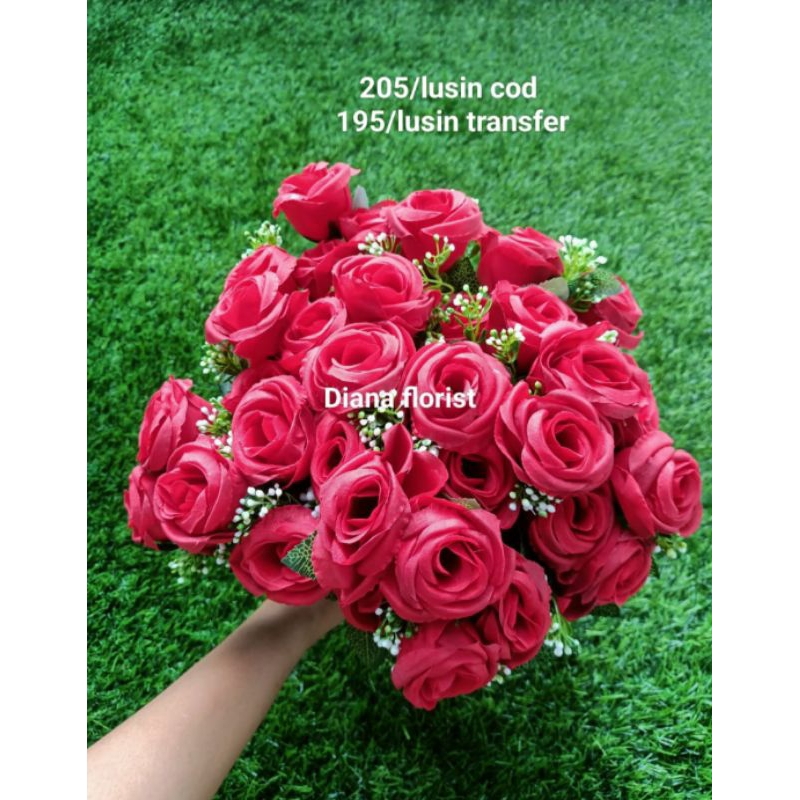 MAWAR KUNCUP TROPIS/TANGKAI