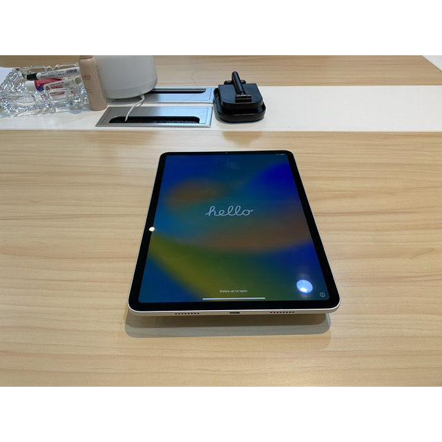 Preloved apple ipad pro 2022 M2 11” 256 GB LIKE NEWWW second