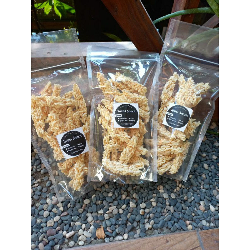

Rengginang goreng lorjuk bentuk stik