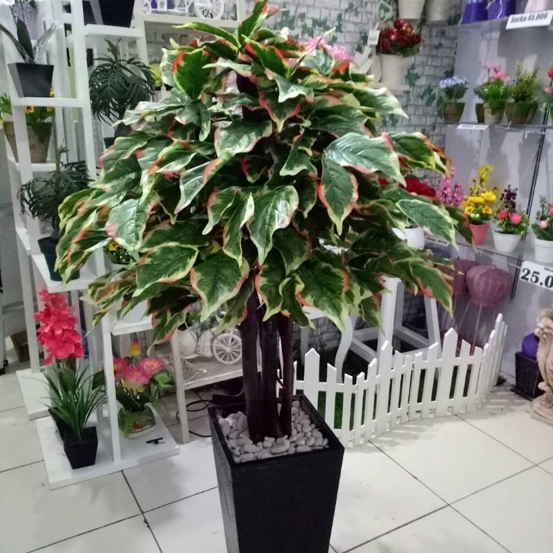 Hiasan Sudut Ruangan Pohon Artificial Pohon Plastik