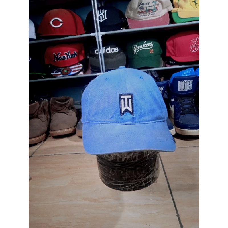 topi nike tiger wood vintage