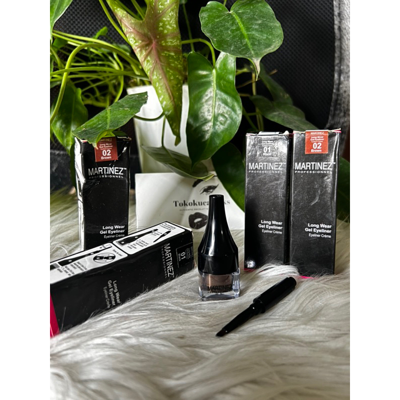 Martinez  Professional long wear gel eyeliner creme Original