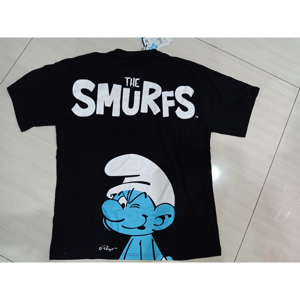Special Price Kaos hitam karakter Smurf size L merk PULL & BEAR (ORI)