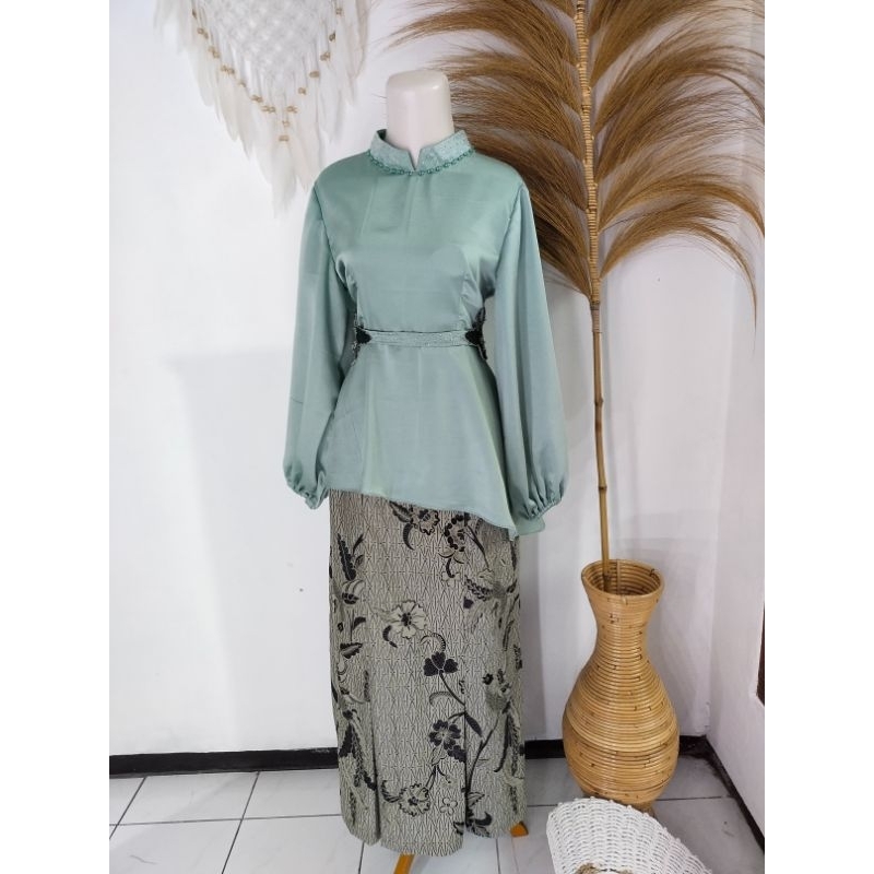 set kebaya, Kebaya kutubaru, kebaya brokrat, kebaya modern, kebaya tradisional, kebaya batik, kebaya
