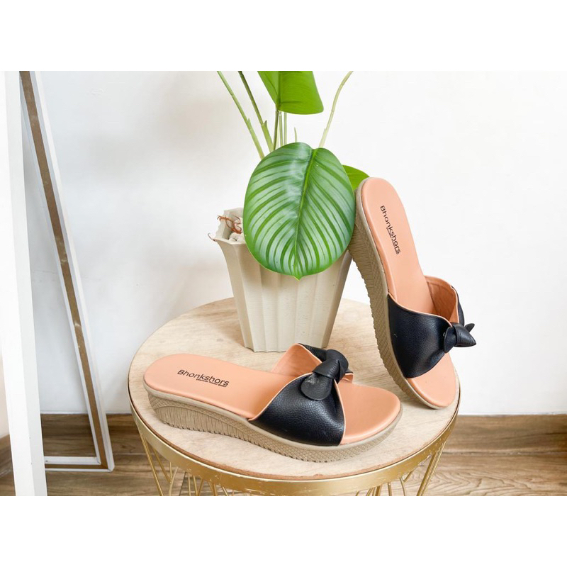sandal kulit bhonkshors