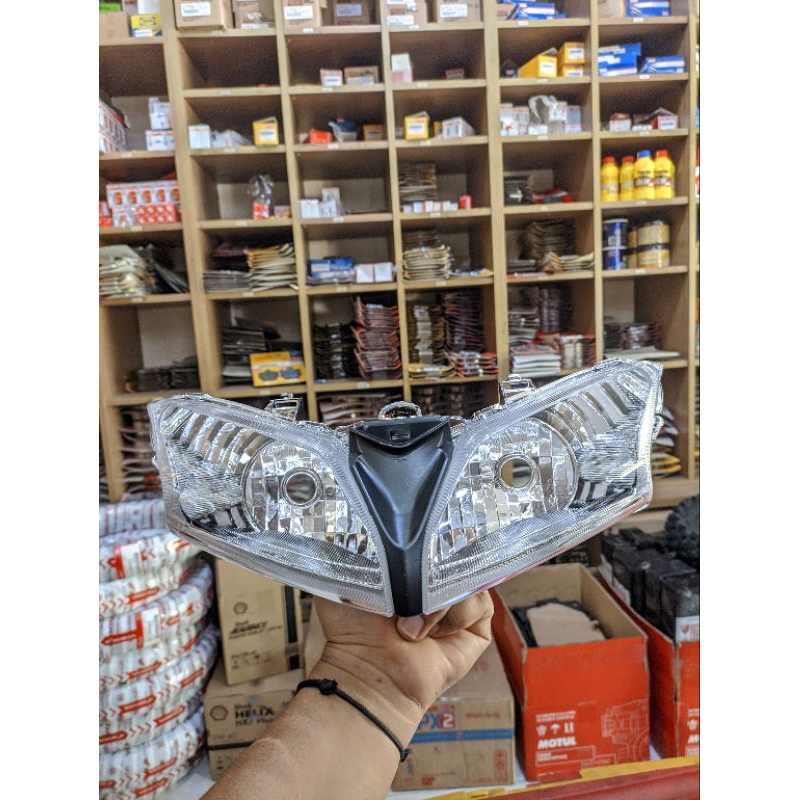 Reflektor Depan Blade New WIN
