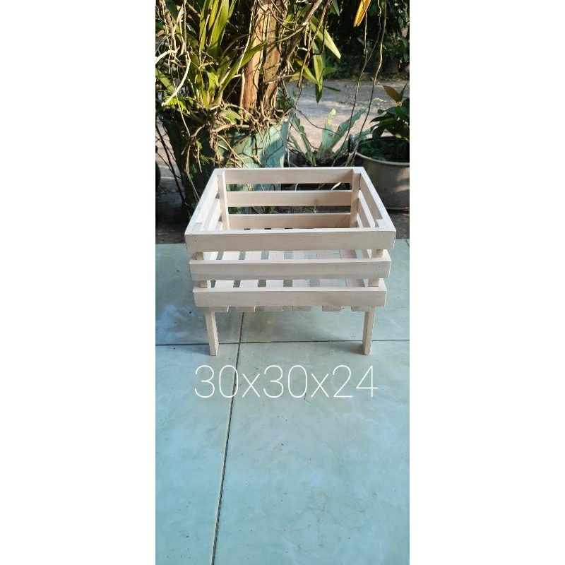 pot bunga,pot bunga kayu,pot bunga anggrek