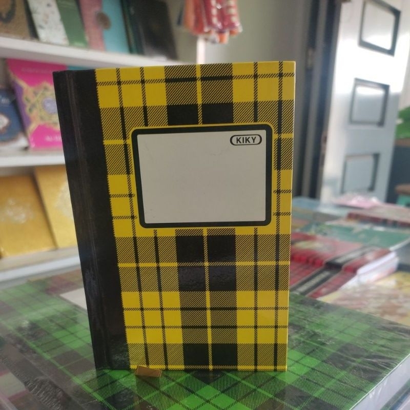 

Buku Kiky A6 isi 300 lembar Hardcover