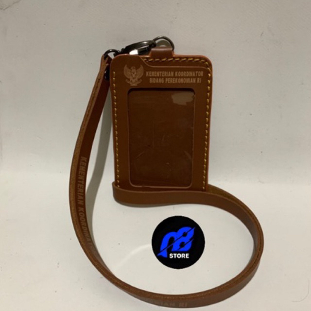 

TEMPAT ID CARD HOLDER KULIT KEMENTRIAN KORDINATOR BIDANG PEREKONOMIAN RI
