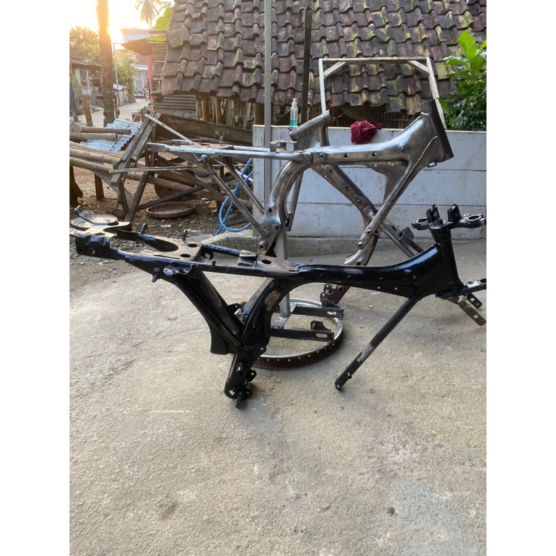 Rangka Gl100 original