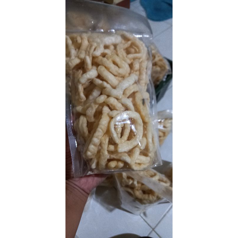 

klanting krupuk pedas manis