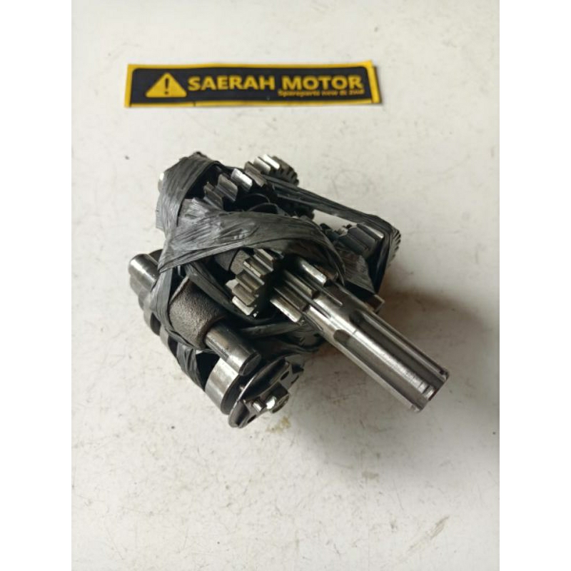 gigi transmisi rasio Suzuki rc 100 spirit rc bravo crystal original